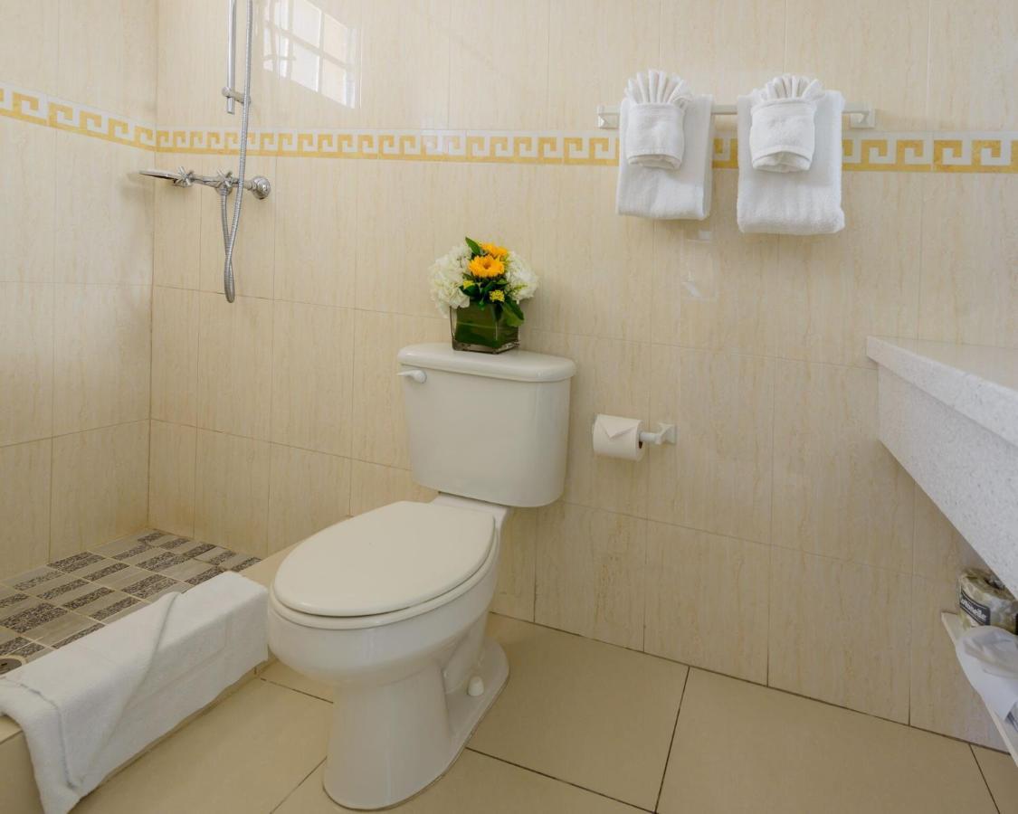 סימפסון ביי Baker'S Suites מראה חיצוני תמונה